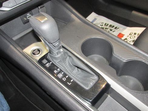 Used 2024 Nissan Altima 2.5 S image 22