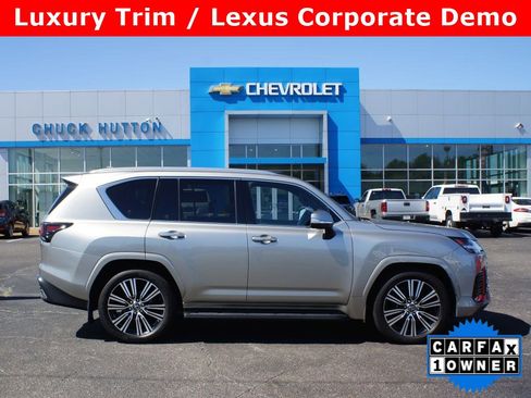 Used 2024 Lexus LX 600 4WD w/ Luxury Package image 1