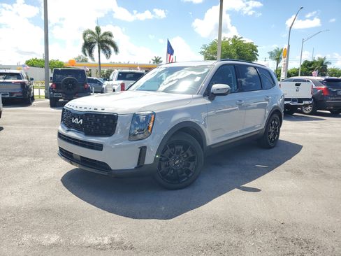 Used 2022 Kia Telluride EX w/ EX Premium Package AWD/4WD image 34