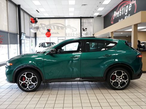Used 2024 Alfa Romeo Tonale Veloce AWD/4WD image 3
