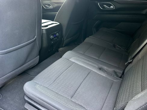 Used 2024 Chevrolet Tahoe LS RWD image 14