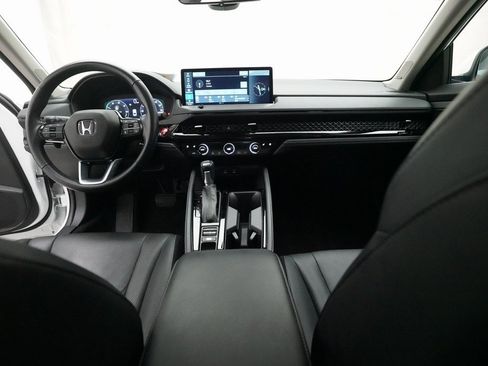 Certified 2023 Honda Accord Touring image 5