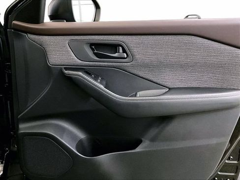 Used 2021 Nissan Rogue S AWD/4WD image 24