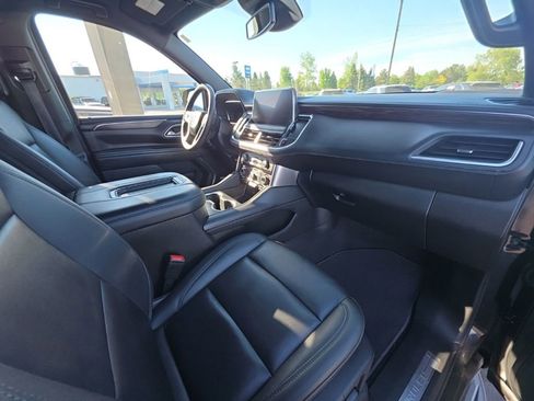 Used 2024 Chevrolet Suburban LT AWD/4WD image 20