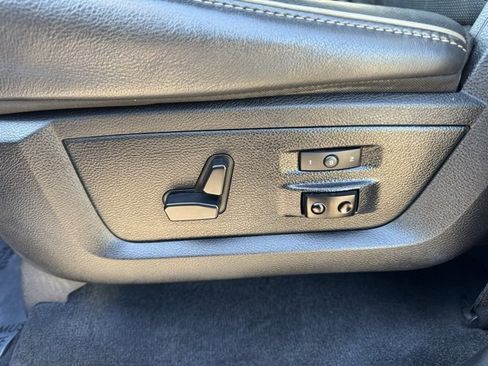 Used 2017 RAM 1500 Limited image 11