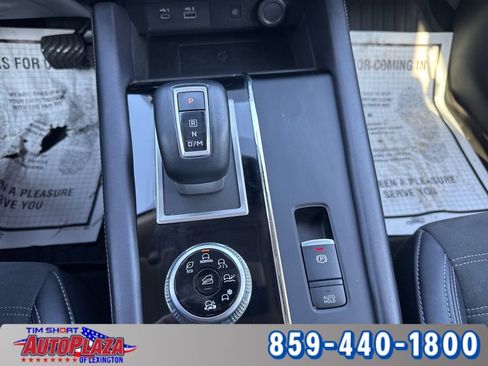 Used 2024 Mitsubishi Outlander SE Black Edition image 25