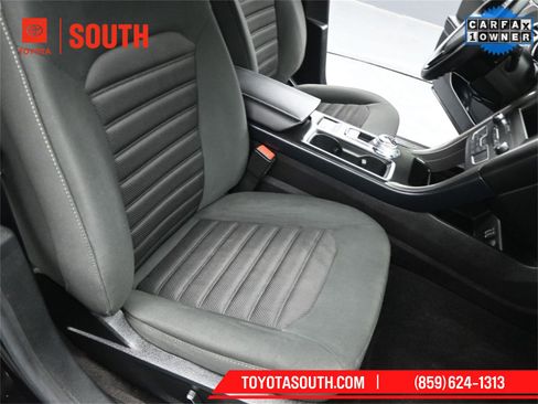 Used 2019 Ford Fusion SE image 26