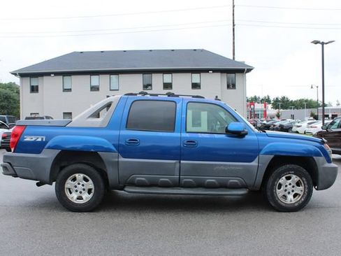 Used 2003 Chevrolet Avalanche 4x4 w/ Suspension Package, Off-Road image 6
