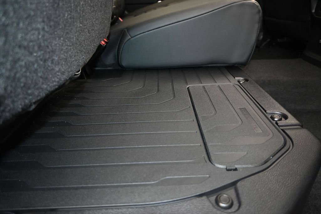 Used 2022 Toyota Tundra Capstone AWD/4WD image 23