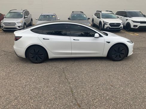 Used 2024 Tesla Model 3 Standard Range RWD image 4