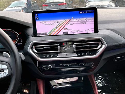 Used 2023 BMW X4 xDrive30i w/ Premium Package image 7