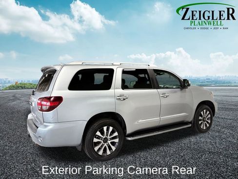 Used 2020 Toyota Sequoia Limited image 10