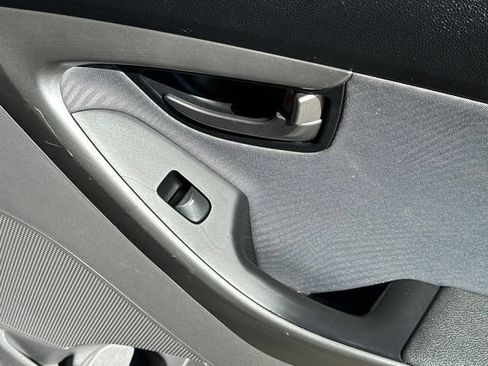 Used 2012 Hyundai Elantra GLS w/ Preferred Pkg 3 FWD image 17