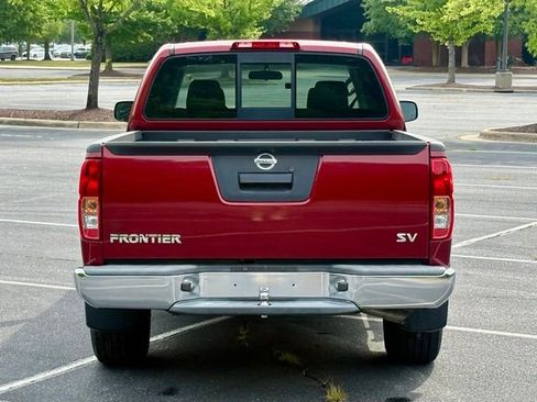 Used 2019 Nissan Frontier SV RWD image 6