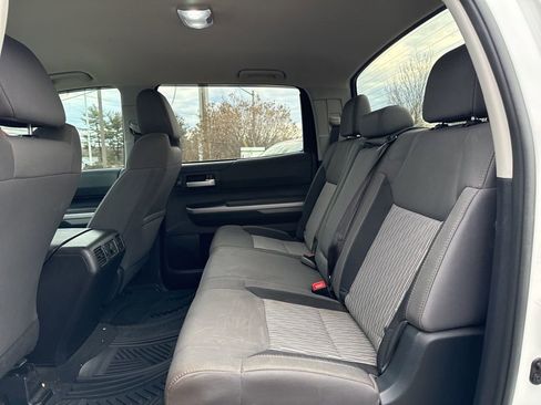 Used 2015 Toyota Tundra SR5 w/ SR5 Upgrade Package image 22