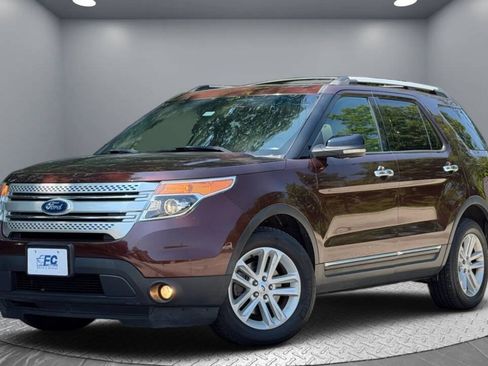 Used 2012 Ford Explorer XLT AWD/4WD image 1