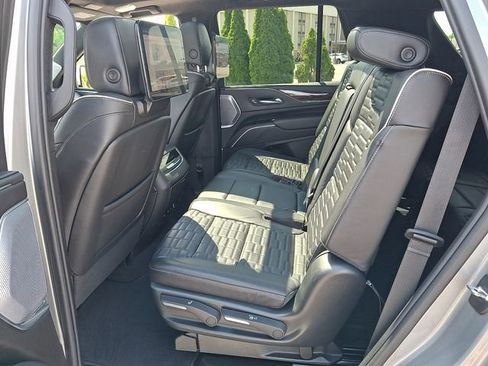 Certified 2023 Cadillac Escalade Sport Platinum w/ LPO, Floor Liner Package AWD/4WD image 10