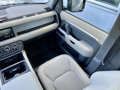 Certified 2024 Land Rover Defender 110 S AWD/4WD image 18
