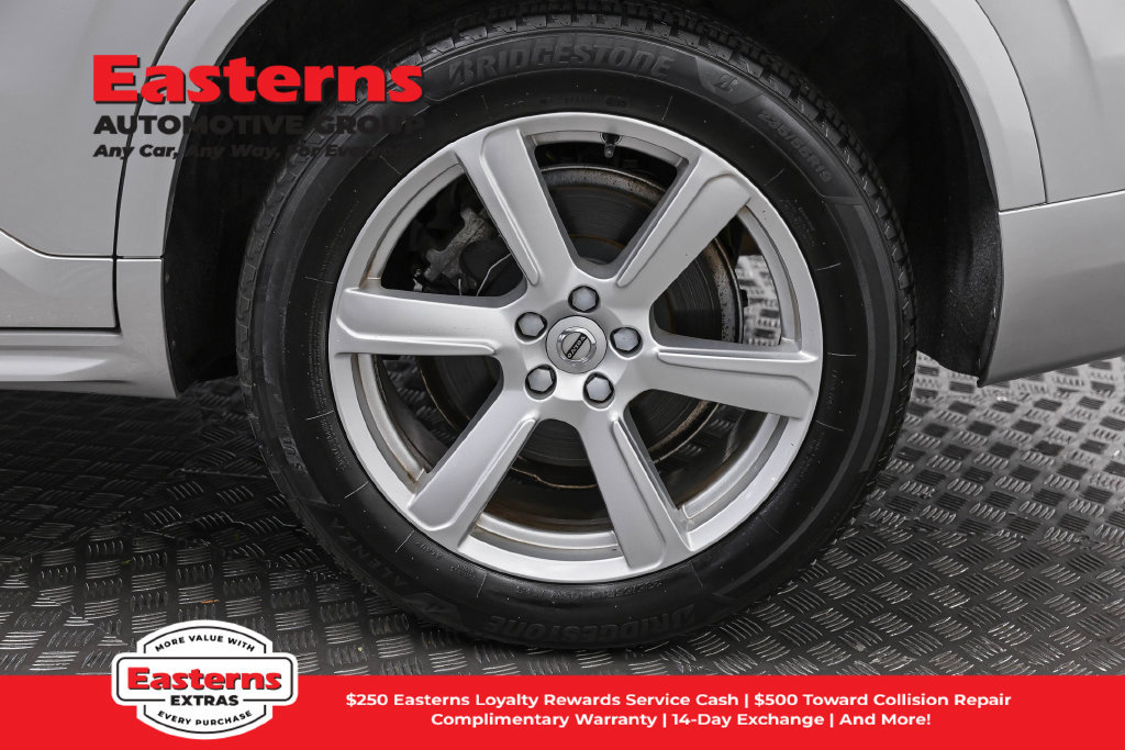 Used 2022 Volvo XC90 T5 Momentum AWD/4WD image 34