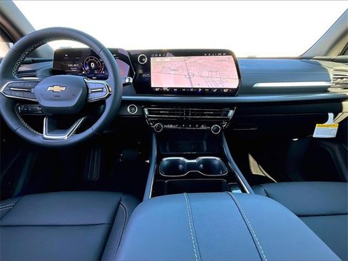 New 2026 Chevrolet Traverse LT w/ Sun and Wheel Package image 10