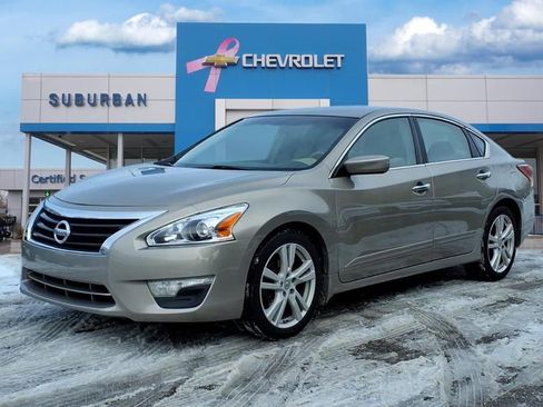 Used 2013 Nissan Altima 3.5 S image 1
