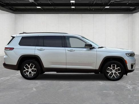 Used 2024 Jeep Grand Cherokee L Limited w/ Luxury Tech Group II AWD/4WD image 6