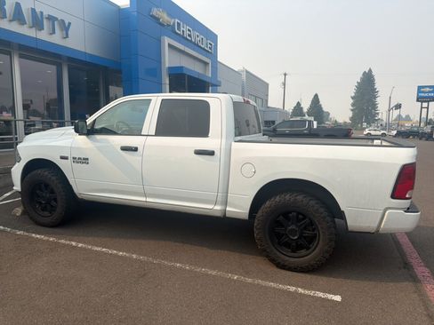 Used 2015 RAM 1500 Express AWD/4WD image 5