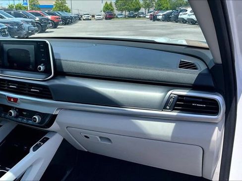 Used 2020 Kia Telluride S w/ S 8 Passenger Seating Package FWD image 21