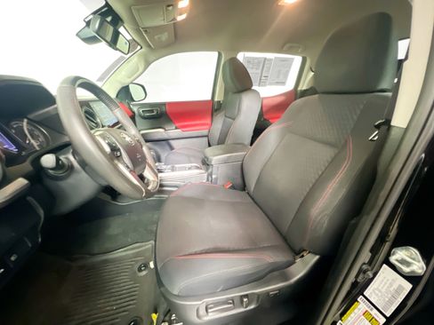 Used 2021 Toyota Tacoma SR5 image 14
