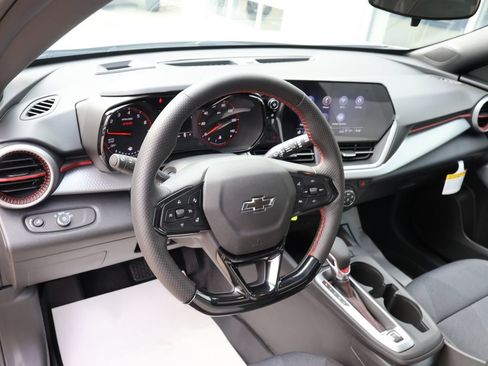 New 2026 Chevrolet Trax RS w/ Sunroof Package FWD image 22