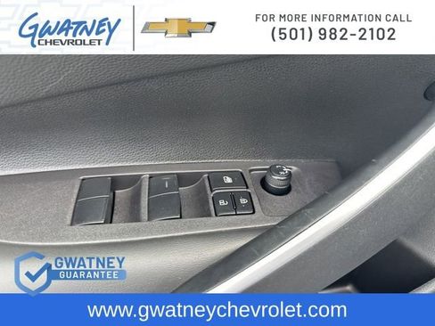 Used 2024 Toyota Corolla SE image 19