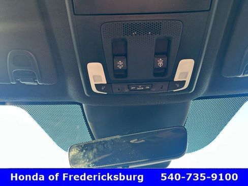 Used 2024 Honda Pilot TrailSport image 28