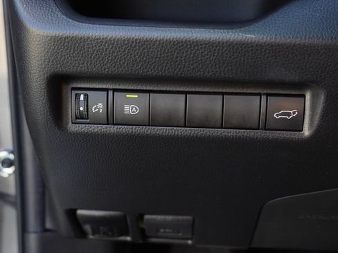 Used 2022 Toyota RAV4 XLE w/ Convenience Package FWD image 24