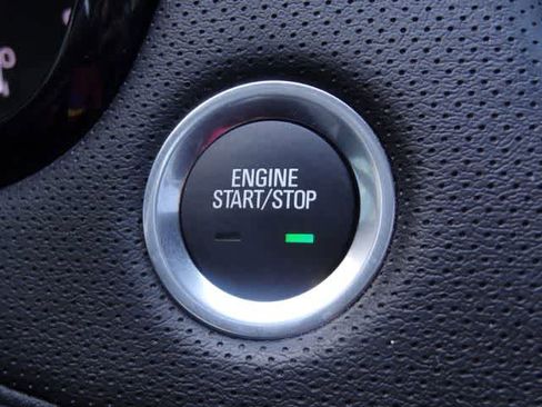 Used 2025 Cadillac XT5 Premium Luxury w/ Technology Package FWD image 31