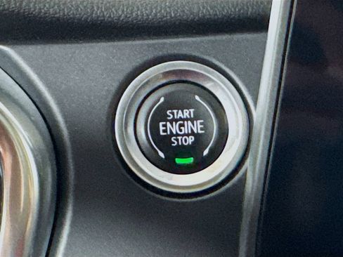 Used 2023 Chevrolet Blazer LT FWD image 19
