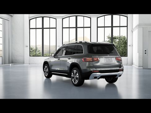 New 2026 Mercedes-Benz GLB 250 4MATIC image 23