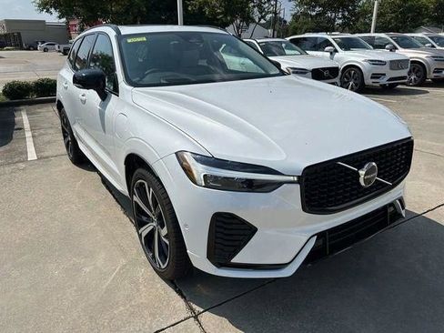 New 2025 Volvo XC60 T8 Ultra w/ Protection Package Premier image 2