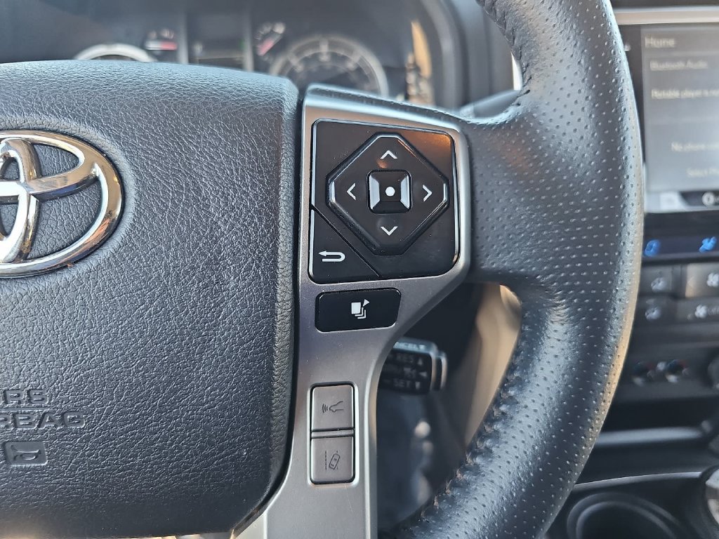 Used 2022 Toyota 4Runner Limited AWD/4WD image 18