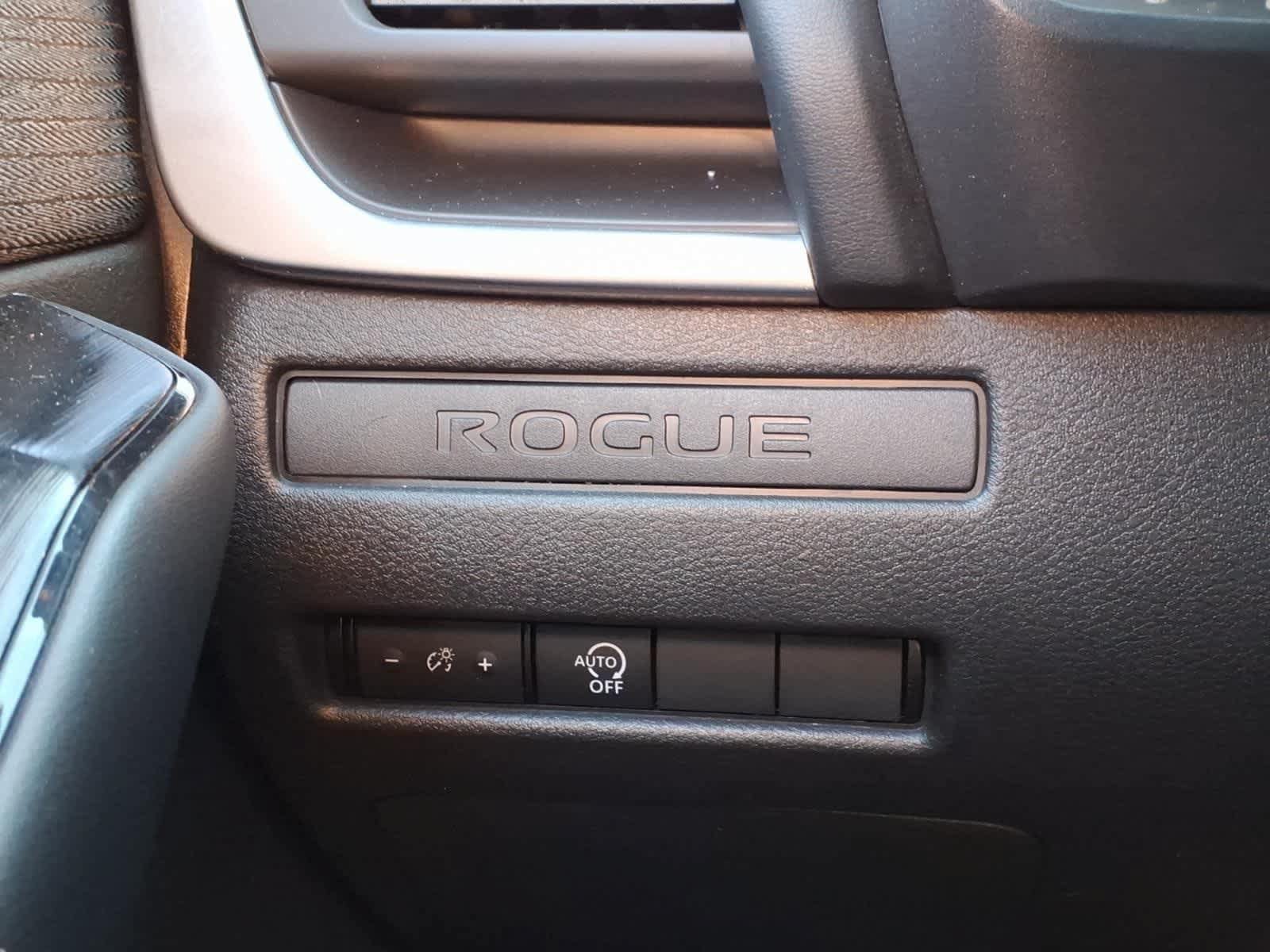Used 2023 Nissan Rogue S AWD/4WD image 22