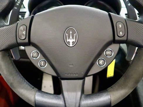 Used 2016 Maserati GranTurismo Sport RWD image 26