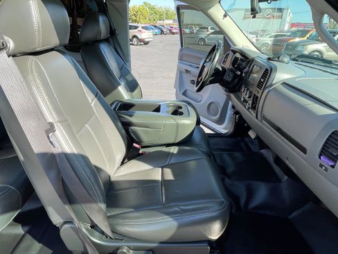 Used 2007 Chevrolet Silverado 2500 W/T w/ LS Package image 31