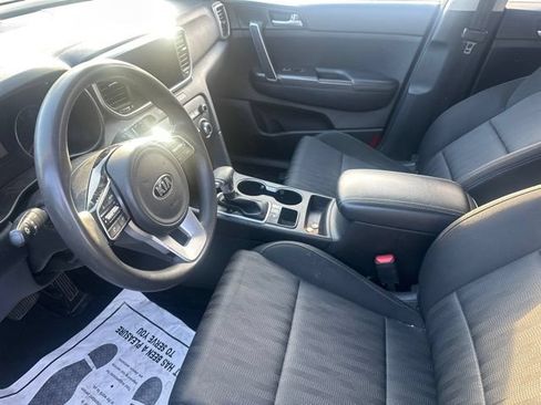 Used 2020 Kia Sportage LX FWD image 11