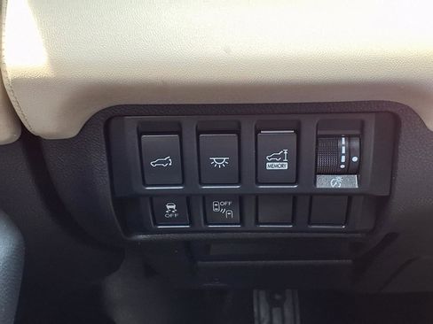 Used 2021 Subaru Ascent Limited w/ Popular Package #2 AWD/4WD image 9