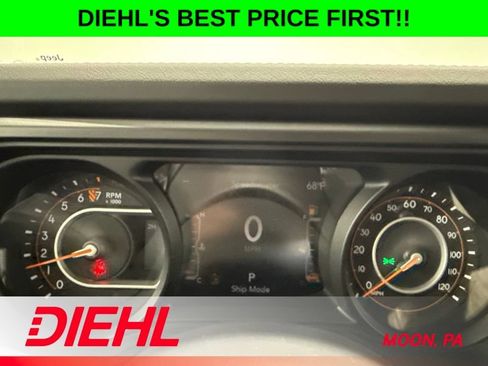 New 2026 Jeep Gladiator Rubicon w/ Steel Power Dome Hood Package AWD/4WD image 26