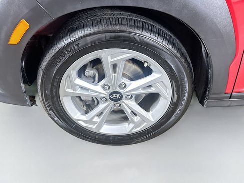 Used 2022 Hyundai Kona SEL FWD image 12
