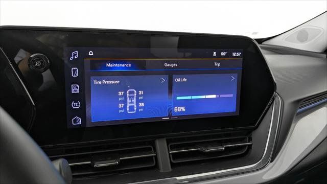 Used 2025 Chevrolet Trax LT w/ LT Convenience Package FWD image 31