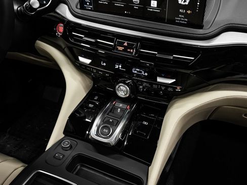New 2026 Acura MDX SH-AWD image 25