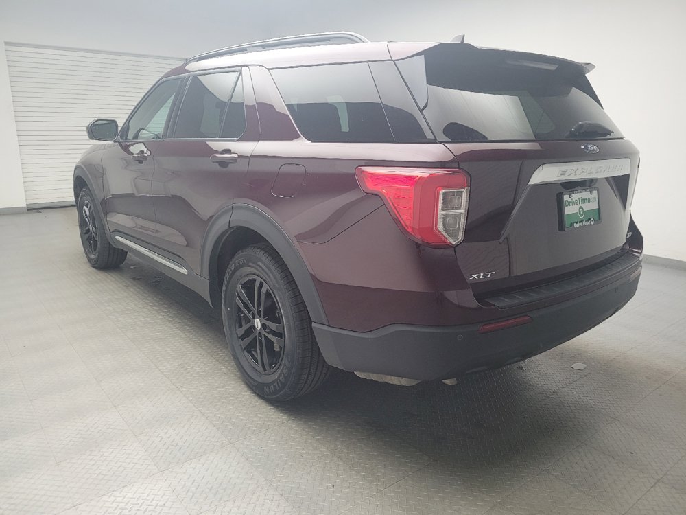 Used 2022 Ford Explorer XLT AWD/4WD image 5