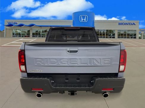New 2026 Honda Ridgeline Black Edition image 4