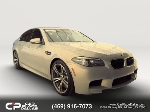 Used 2014 BMW M5 RWD image 1